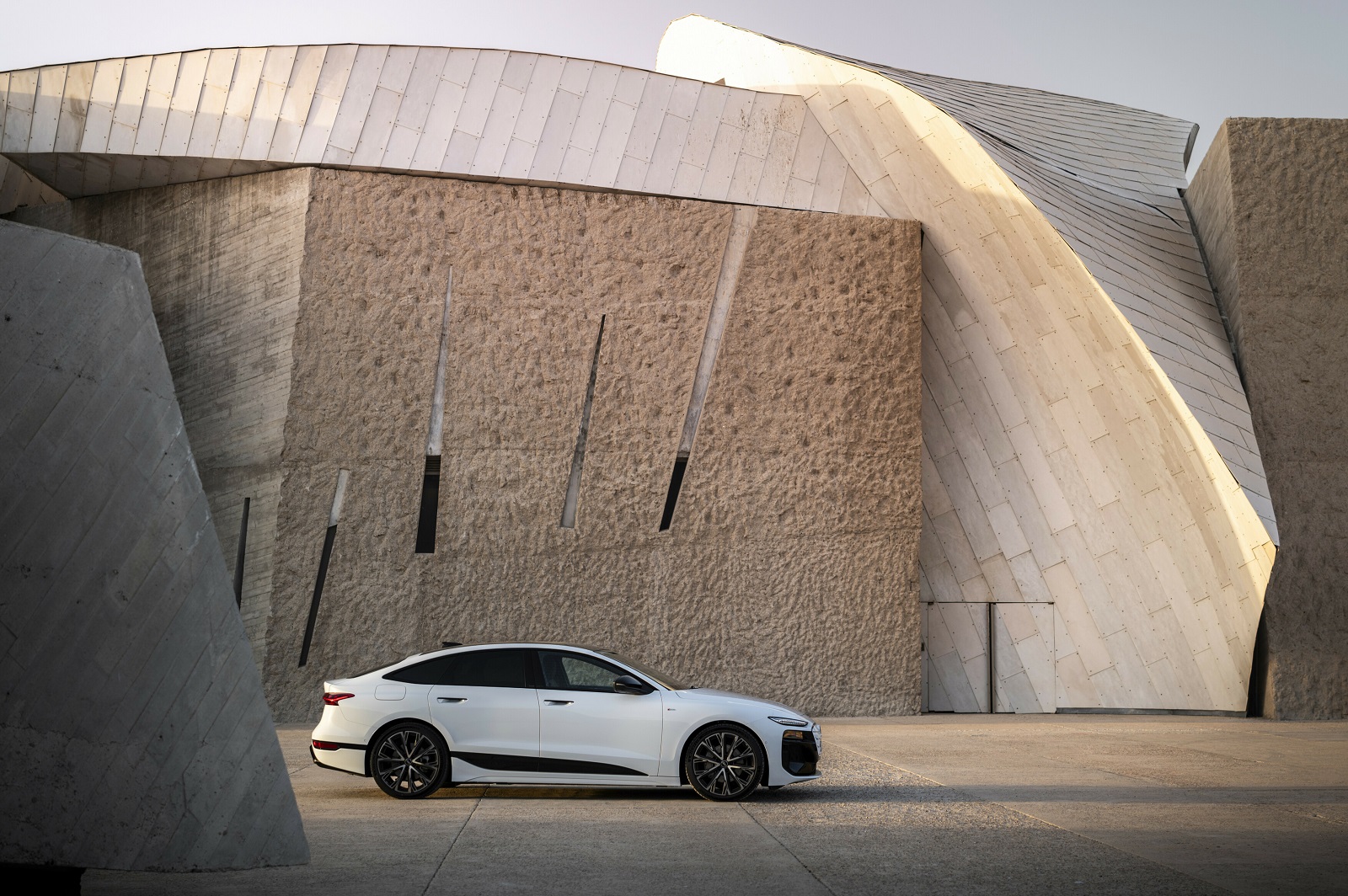 A6 e-tron