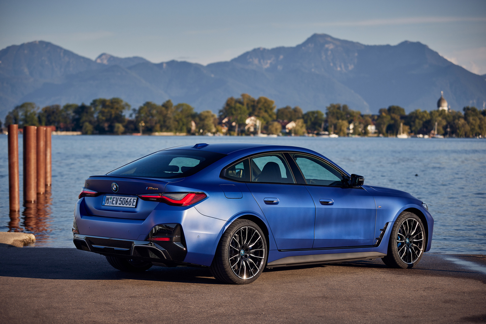BMW i4 